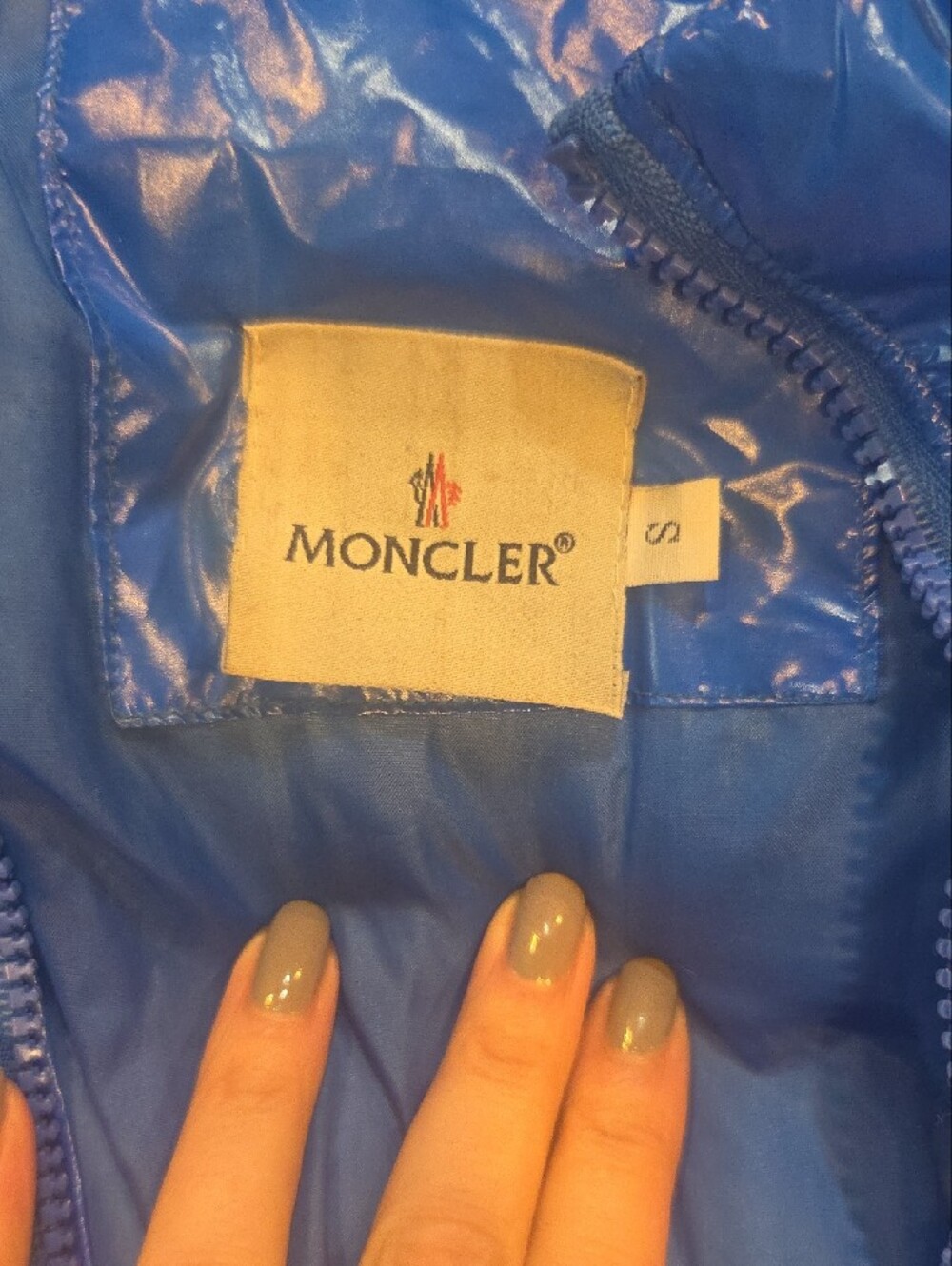 MONCLER Dincer Hooded Jacket - Picture 6 of 12